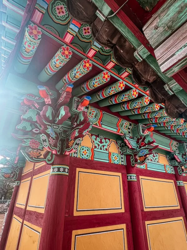 King Suro's tomb (수로왕릉), Gimhae, Korea