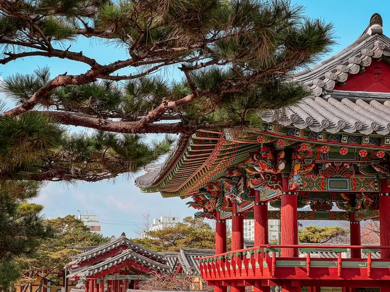King Suro's tomb (수로왕릉), Gimhae, Korea