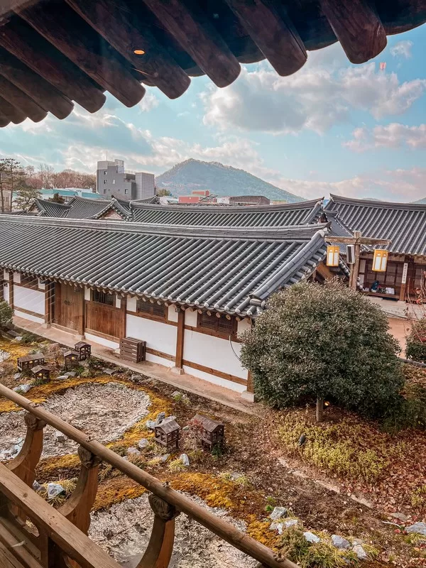 Myeongwol (명월), Gimhae Hanok Experience Center (김해한옥체험관), Gimhae, Korea