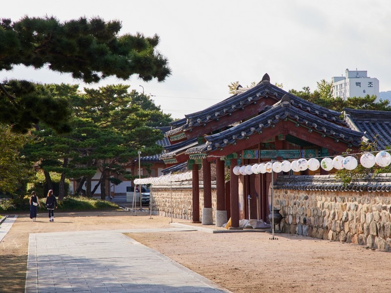 King Suro’s Tomb (수로왕릉), Gimhae, Korea