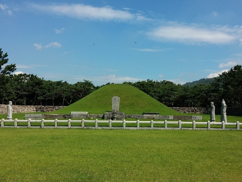 King Suro’s Tomb (수로왕릉), Gimhae, Korea