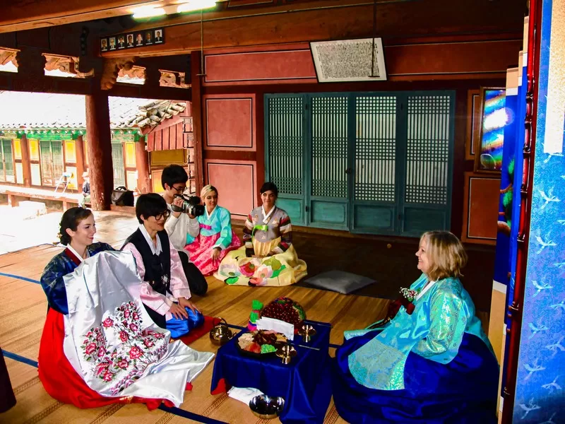 Korean traditional wedding ceremony, paebaek ceremony
