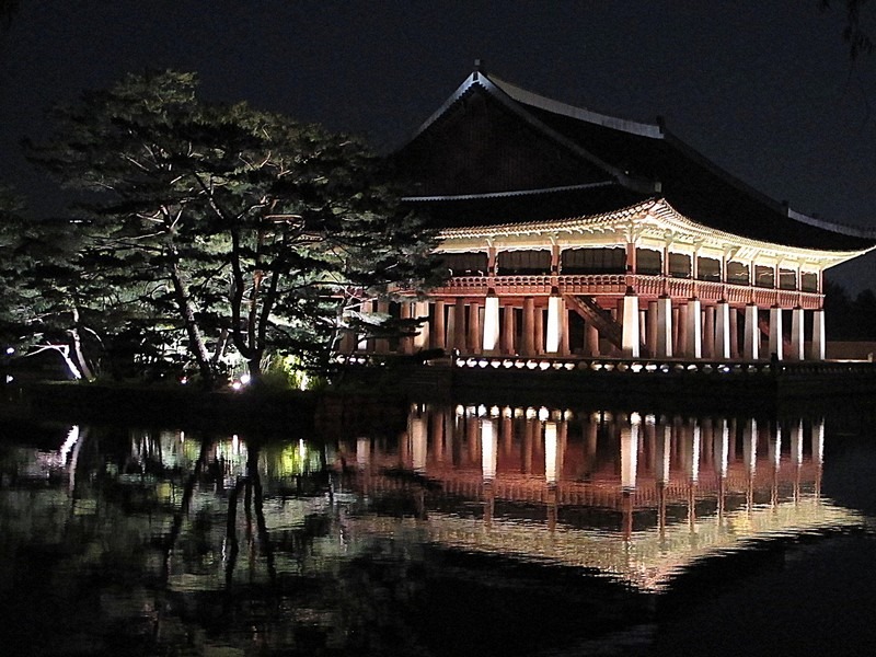 Gyeongbokgung Palace Always a Draw