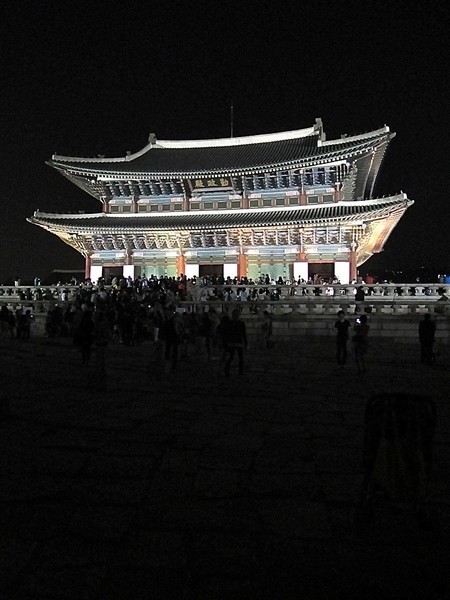 Gyeongbokgung Palace Always a Draw