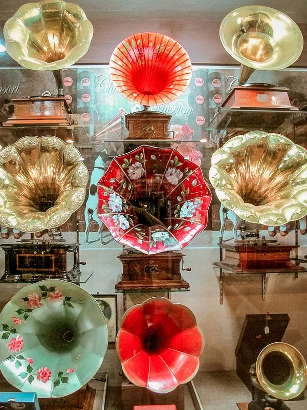 Chamsori Gramophone Museum and Edison Science Museum (참소리축음기 에디슨과학박물관), Gyeongpo Beach, Gangneung, Korea; summer in Korea; Korean east coast