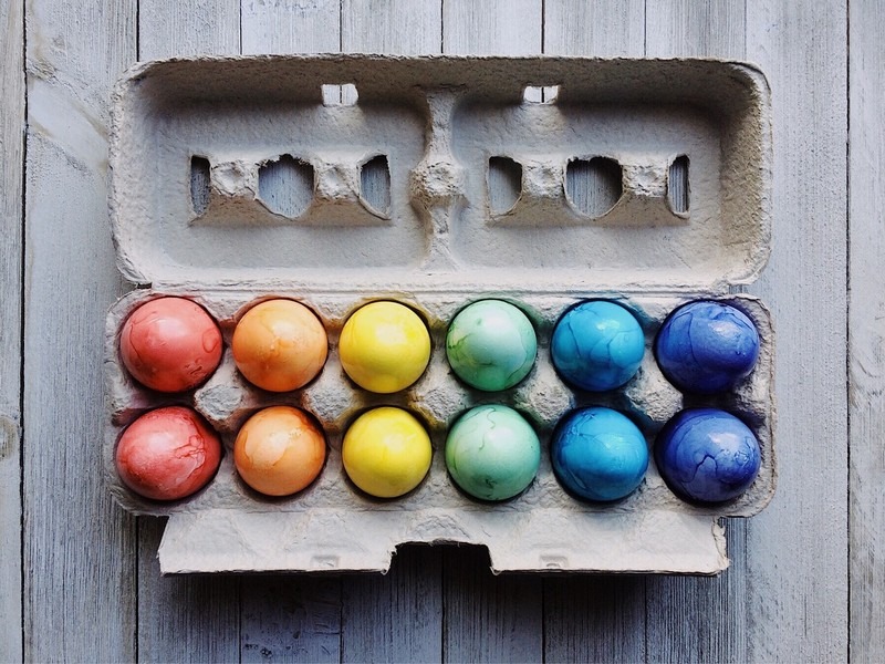 rainbow dyed eggs