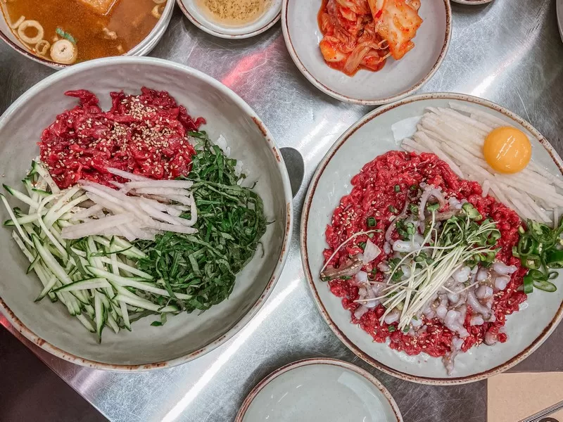 yukhoe (육회), Korean steak tartare, Korean food