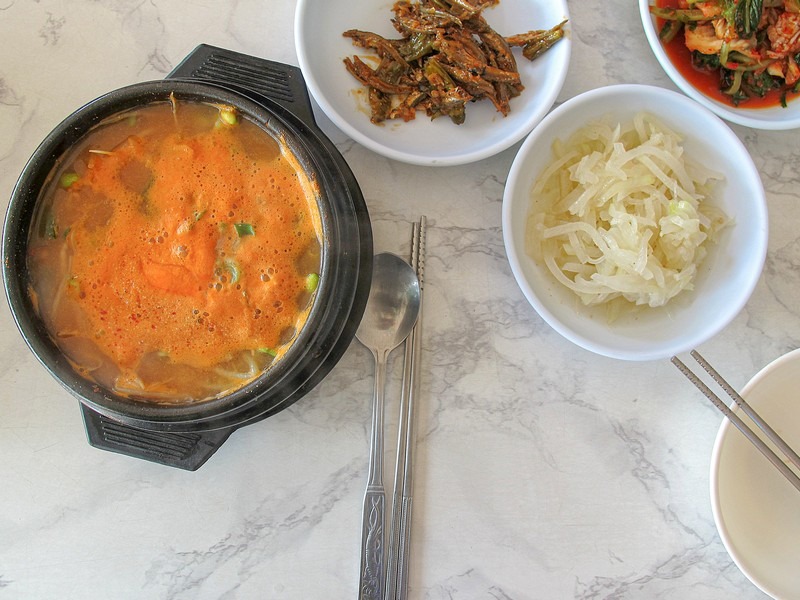 bean sprout soup, kongnamul-guk (콩나물국), Korean soup