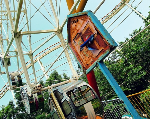 Gaya Land an Abandoned Amusement Park