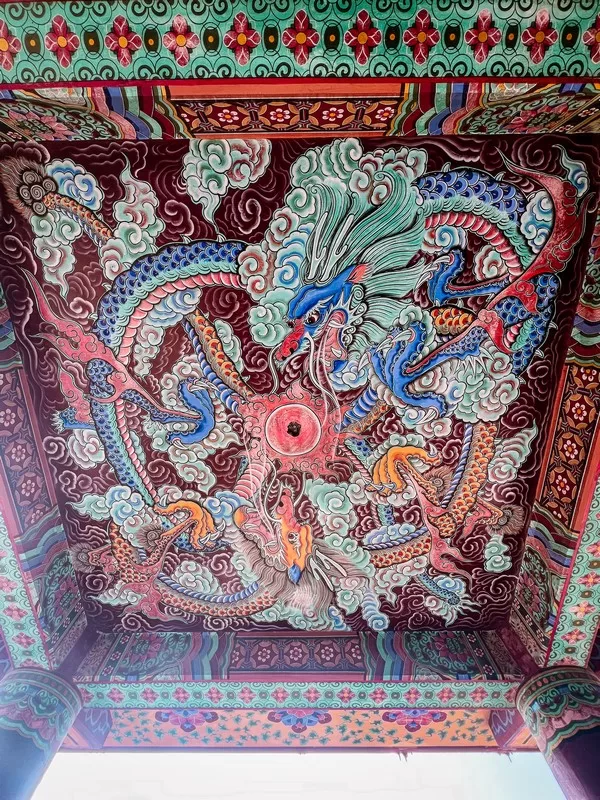Sanbangsan (산방산), Bomunsa (보문사), Seogwipo-si, Jeju-do, Korea