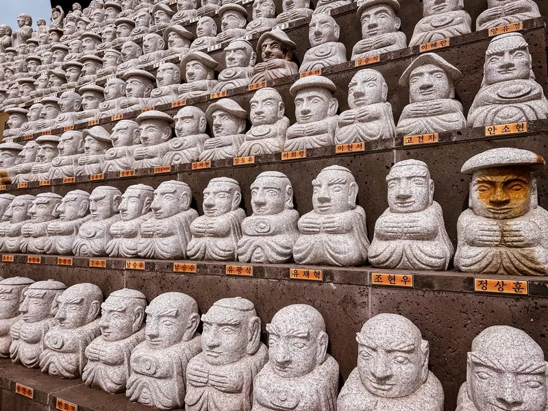 Sanbangsan (산방산), Bomunsa (보문사), Seogwipo-si, Jeju-do, Korea