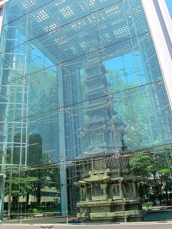 Tapgol Park (탑골공원), Insadong, Seoul, Korea