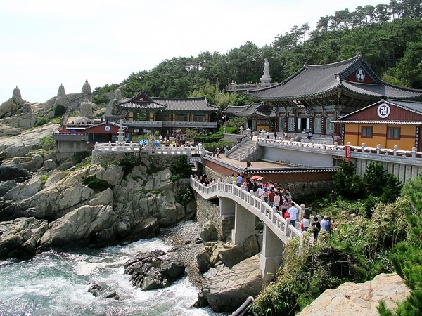 Busan, Korea: Haedong Yonggung Temple