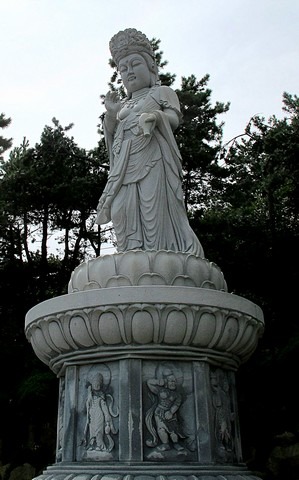 Busan, Korea: Haedong Yonggung Temple