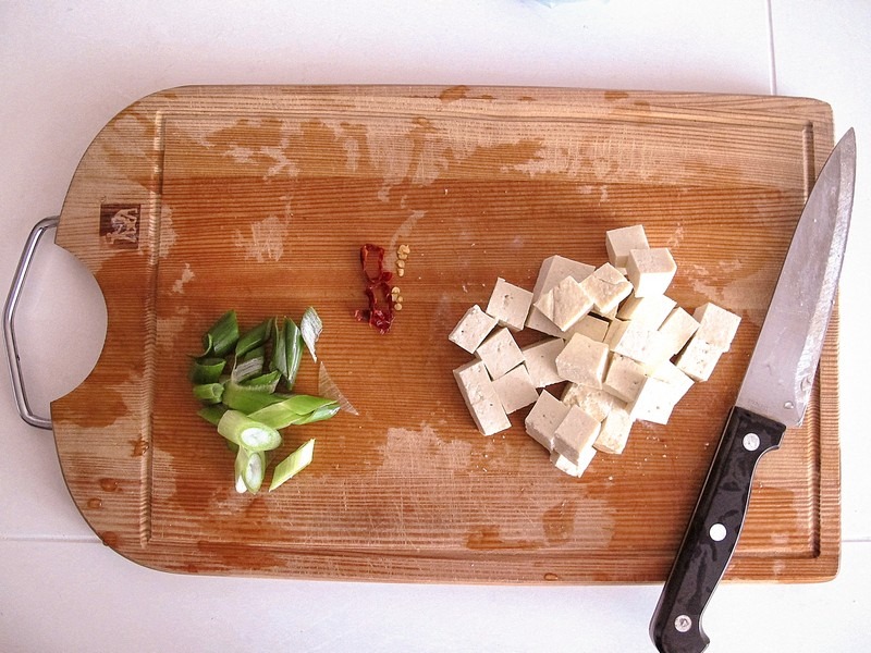 Fermented soybean paste soup, or deonjang jjigae (된장찌개), recipe