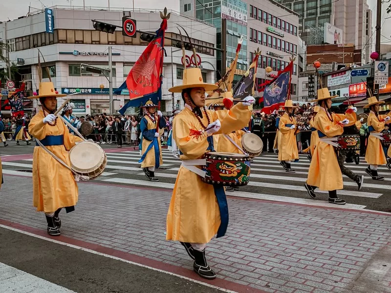 Lantern Parade (연등회), Lotus Lantern Festival, Seoul, Korea