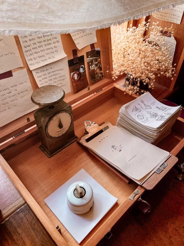 Ilgi (일기), Yeonnam-dong, Seoul, Korea; cafe