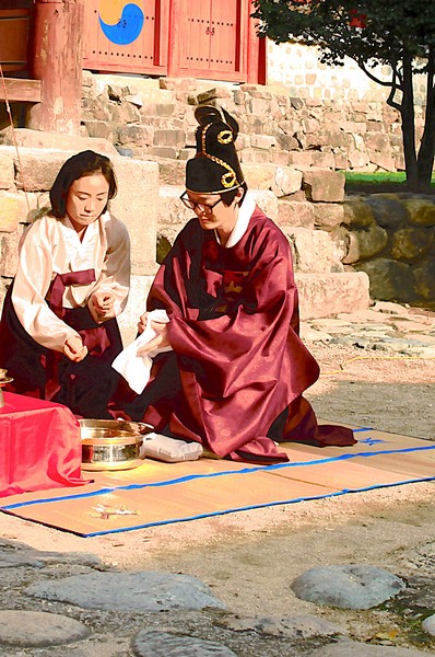 Korean Traditional Wedding: Busan, Korea, Multicultural Wedding. American Wife & Korean Husband in traditional Hanboks