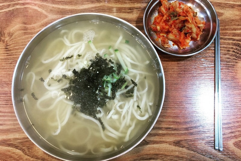 Hongduggae Kalguksu, Mangwon Market, Mangwon-dong, Seoul, Korea