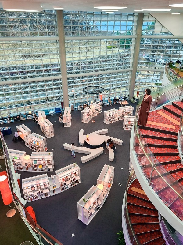 Uijeongbu Art Library (의정부미술도서관), Uijeongbu, Korea