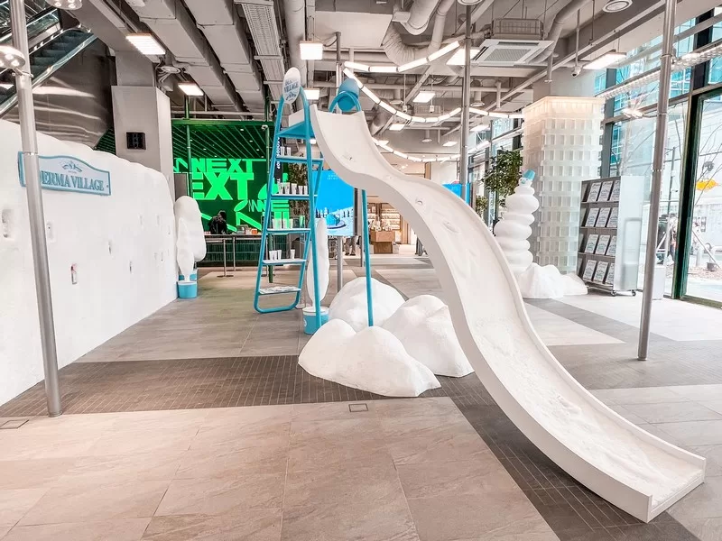 Olive Young N Seongsu (올리브영N 성수), Seongsu-dong, Seoul, Korea