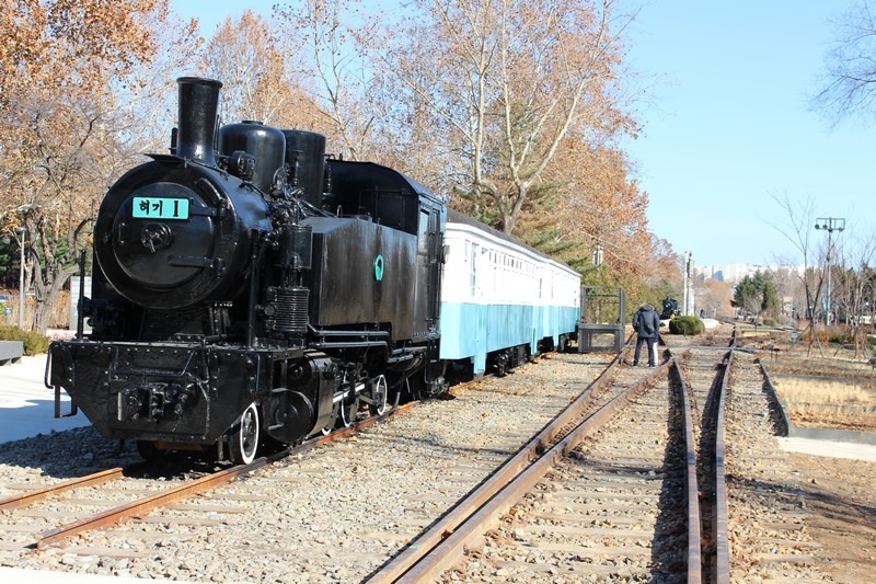 Gyeongchun Forest Line Park, Railroad Trail, Seoul, Korea