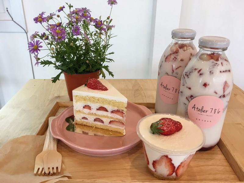 Atelier 786, Yeoncheon-gun, Korea: Strawberry Farm & Cafe