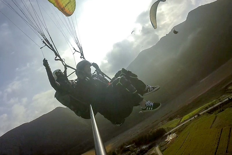 Cafe Sann, Danyang, Korea: Paragliding