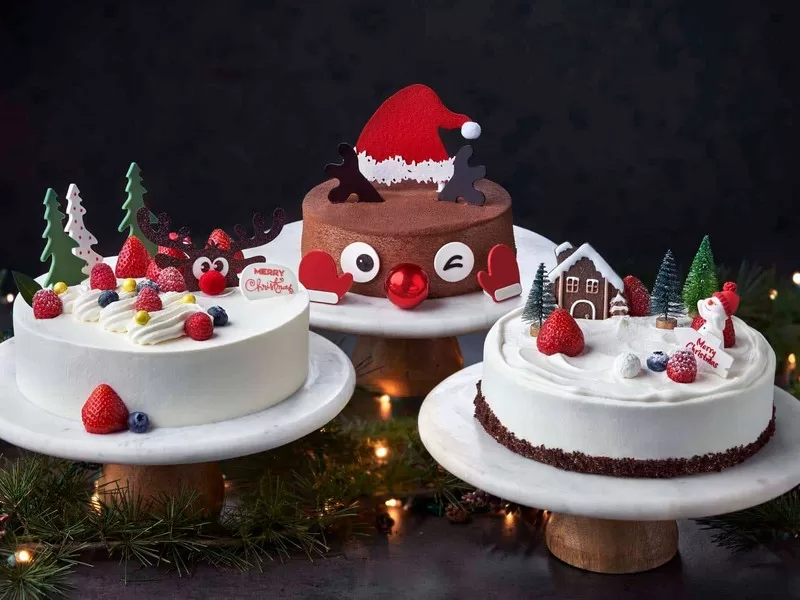 Paris Baguette Christmas Cakes