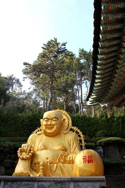 Haedong Yonggung Temple, Busan, Korea