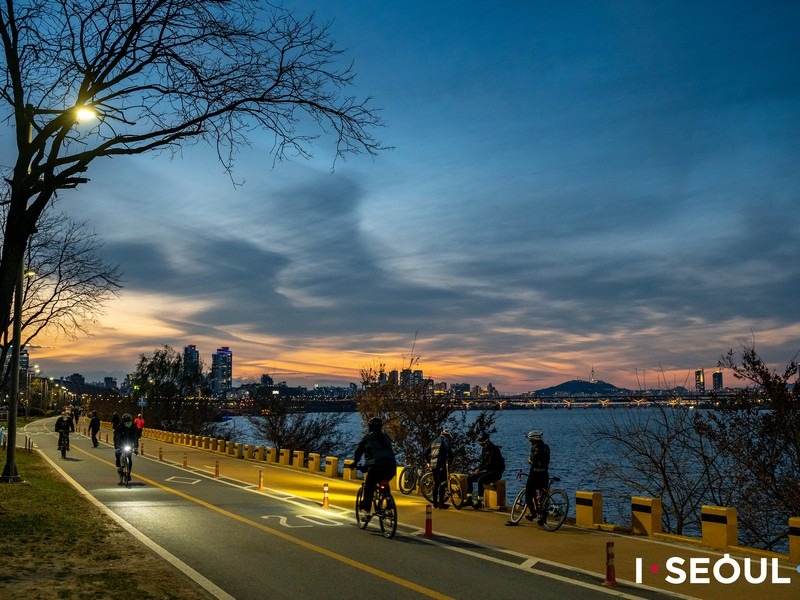 Jamsil Han River Park (잠실한강공원), Seoul, Korea