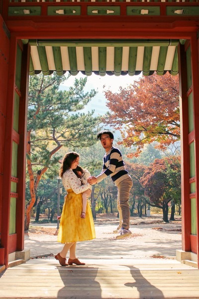 Deoksugung Palace, Seoul, Korea: Hallie Bradley and family