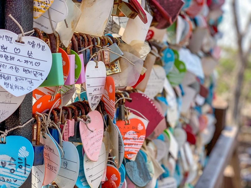 Palgongsan Cable Car, Daegu, Korea: Korean lovelocks