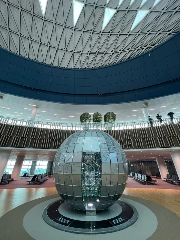 Incheon International Airport; Dreaming Space Ⅰ, Ⅱ; Artist: Oh Soon Mi