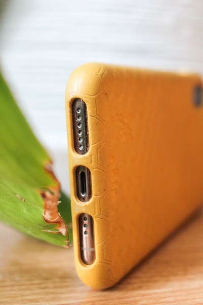 Limited Edition Bee Case, Pela Phone Case, Sustainable, Eco Friendly, Review