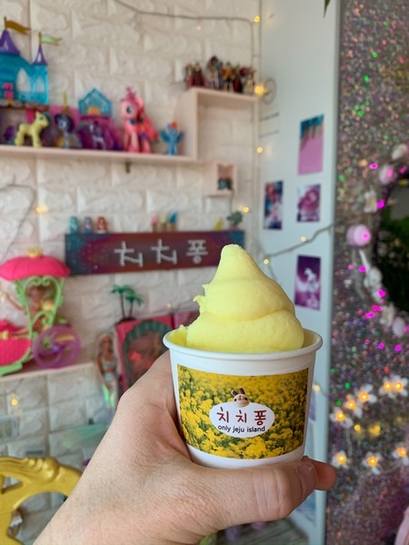 Chi Chi Pong Ice Cream Shop (치치퐁), Seogwipo-si, Jeju