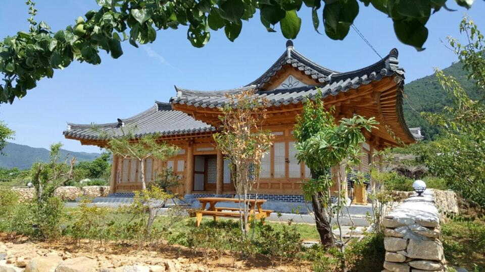 MyeongGa Hanok Pension (명가한옥펜션), Naganeubseong, Suncheon, Korea