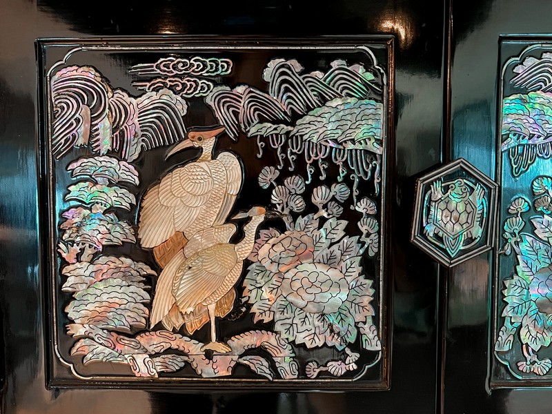 Korean mother of pearl lacquerware, najeonchilgi