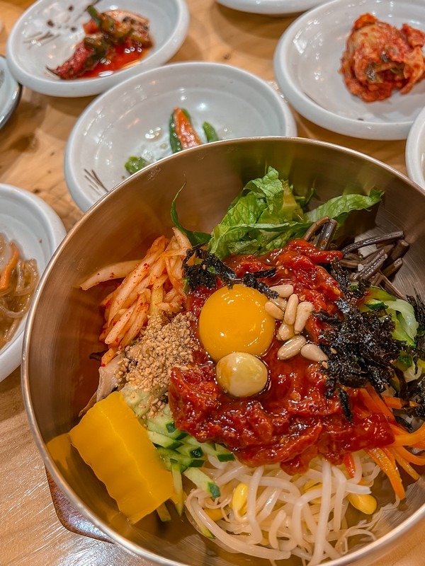 Yukhoe Bibimbap, Jeonju Hanok Village, Jeonju, Jeollabuk-do, Korea