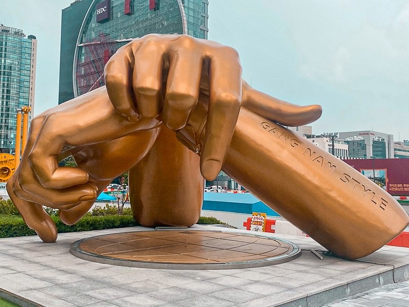 Gangnam Style Hand Sculpture, Starfield COEX Mall, Gangnam, Seoul, Korea