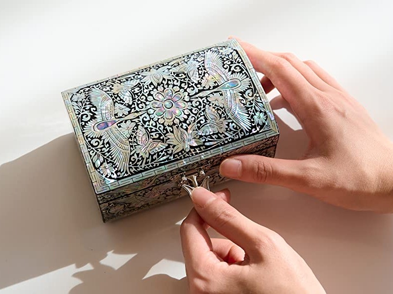 MADDesign Korean mother of pearl lacquerware jewelry box