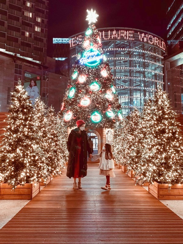 Times Square Shopping Mall, Christmas in Korea, Christmas lights in Seoul