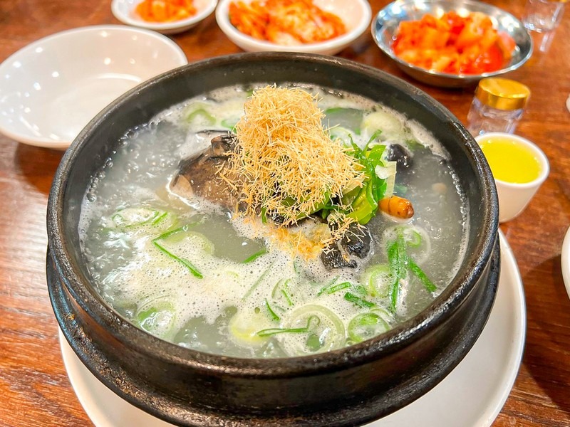 Baekje Samgyetang (백제삼계탕), Myeongdong, Seoul, Korea