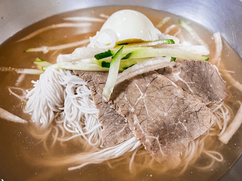 Myeongdong Hamheung Myeonok (명동함흥면옥 본점), mul naengmyeon, Myeongdong, Seoul, Korea