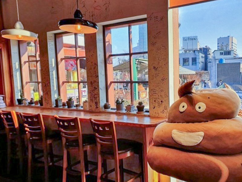 Poop Cafe Seoul: A Hilariously Crappy Adventure – The Soul of Seoul