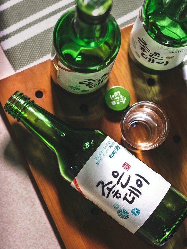 Jinro soju, drinking games in Korea