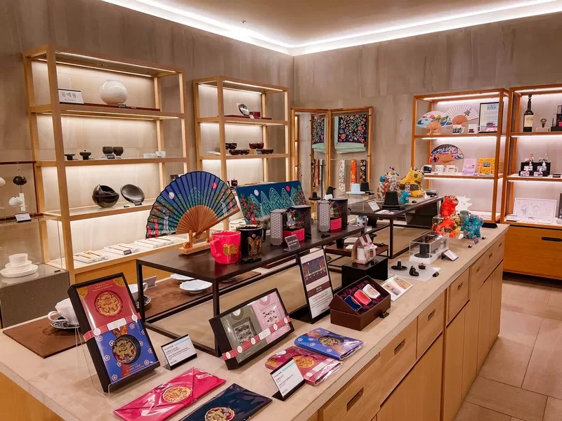 K-Heritage Sarang Art Shop and Cafe, Korea House (한국의집), Seoul, Korea