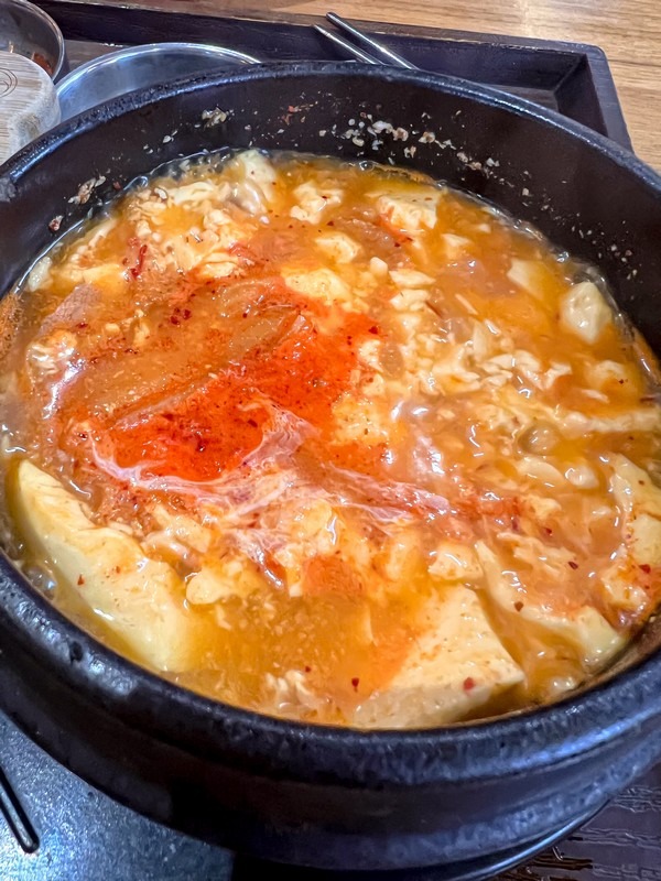 Sundubu jjigae (순두부찌개)