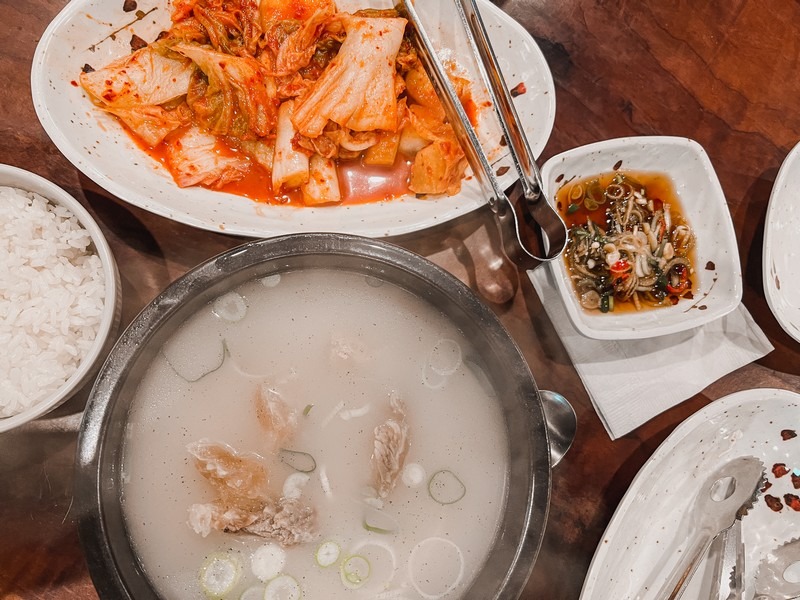 Ox knee soup (도가니탕), Korean soup, doganitang