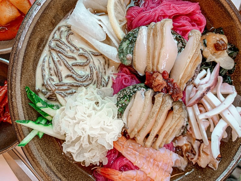 Abalone and Cold Noodles (전복물회 냉면), Jeju food, food in Jeju